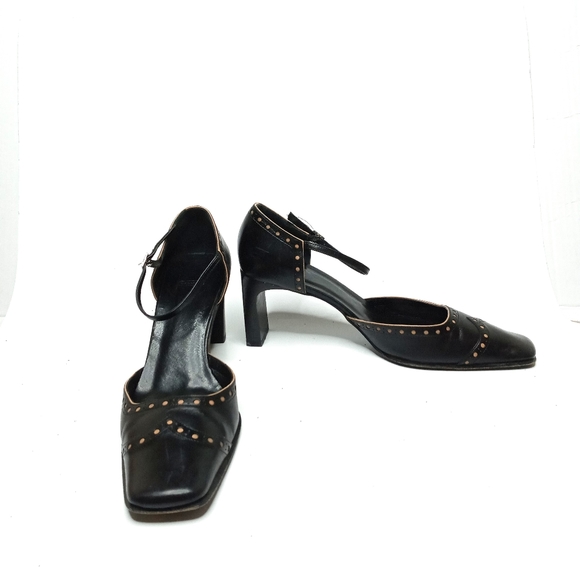 Coach Hillary Square Toe Size 8B; 3 inch Heel - Picture 3 of 10